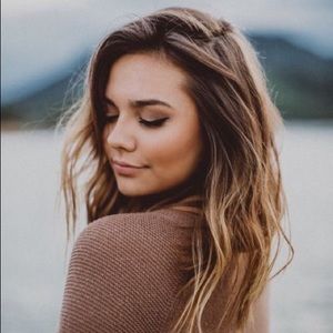 Meet your Posher, Haley